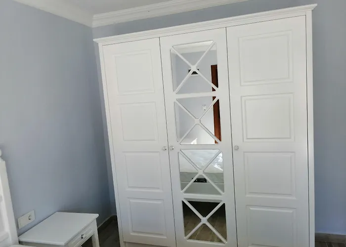 호텔 Salkim Sahil Evi 셀리미예