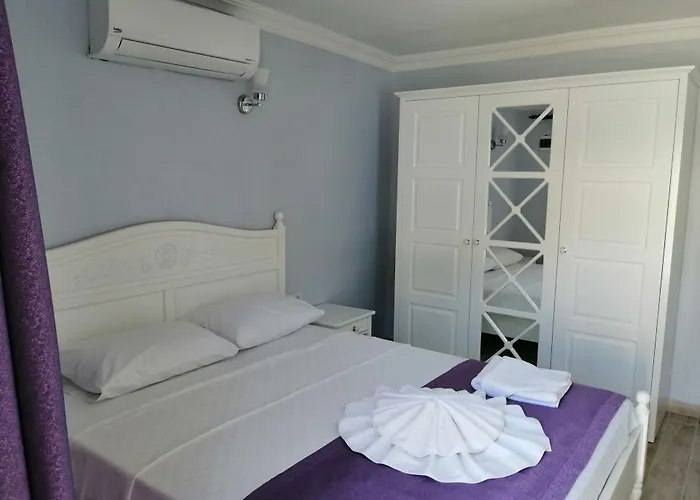 호텔 Salkim Sahil Evi 셀리미예